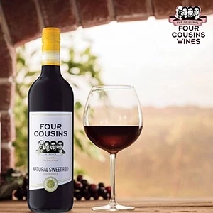 Four Cousins Natural Sweet Red Wine 75 cl